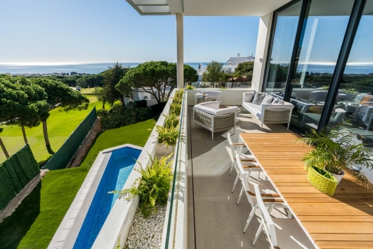 Houses and Townhouses in Cabopino Marbella